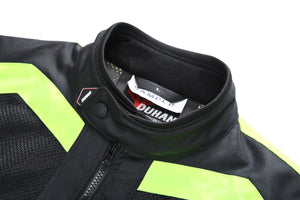 Close-up of the collar of the D-213 cycling jersey.